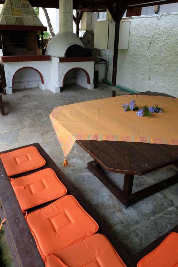 Villa Sofia Marathos  エクステリア 写真