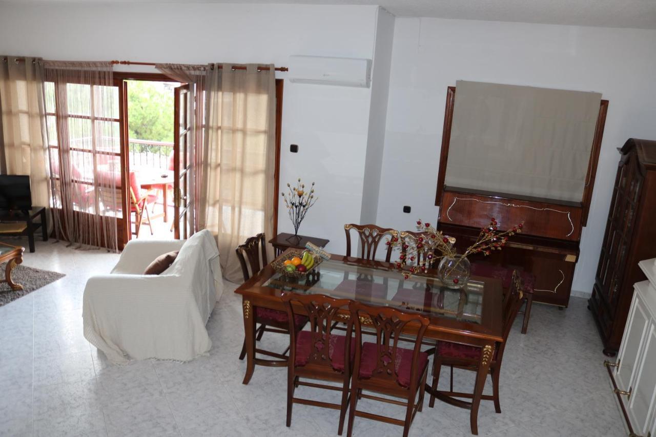 Villa Sofia Marathos  エクステリア 写真